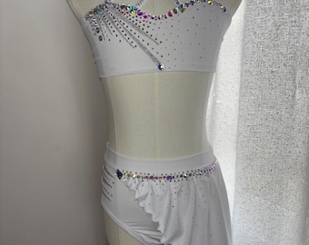 Traje blanco individual