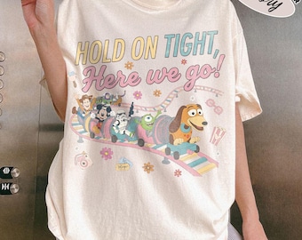 Camiseta Retro Slinky Dog Dash Comfort Colors®, Agárrate fuerte, ¡aquí vamos!, Camiseta de la montaña rusa de Toy Story Land, Regalos para ella y para él