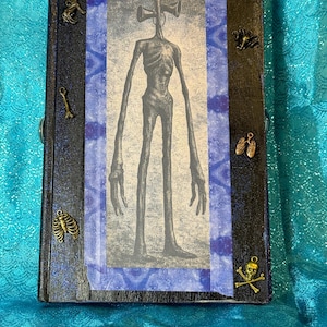 Dekorativ bok med sirenhuvud – Creepy Cryptid Decor