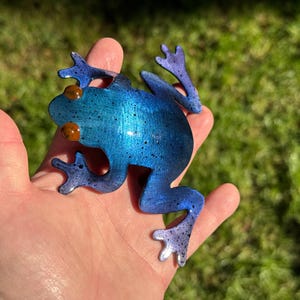 blue Metal Frog Lawn Stake
