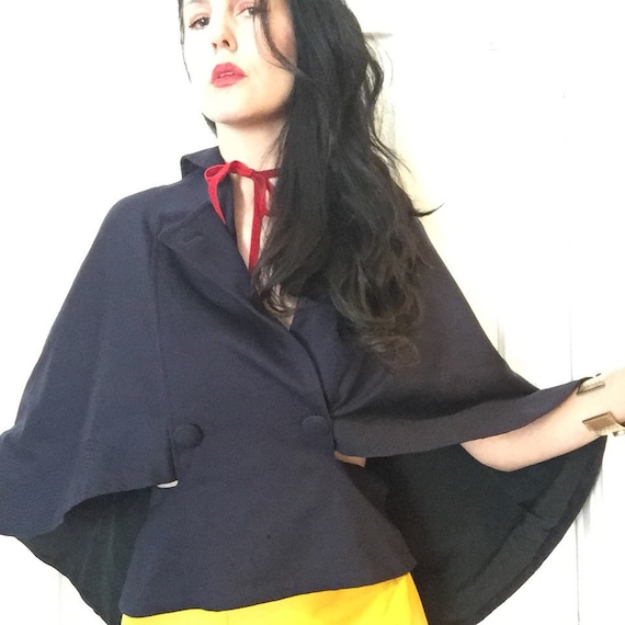 20's Wool Capelet with Trapunto Trim
