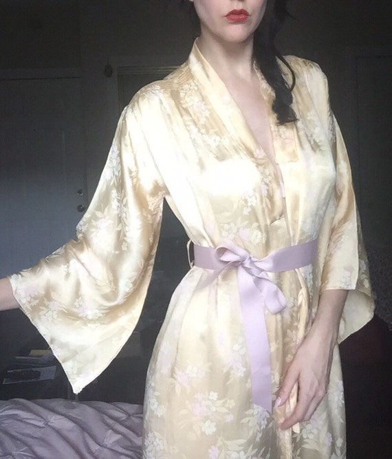 30’s Floral Silk Satin Kimono-Inspired Robe