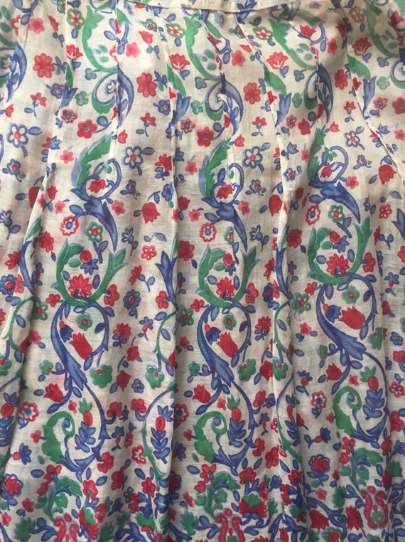 30’s Cotton Voile Skirt with Folksy Floral Print - image 7