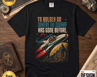 Koszulka Dwarf Space Explorer | Zabawna koszulka Sci Fi Fantasy | Grafika vintage z podniszczoną rakietą