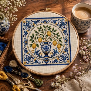 Patrón de punto de cruz de limón mediterráneo / Jarrón azul de azulejo italiano (descarga en PDF)