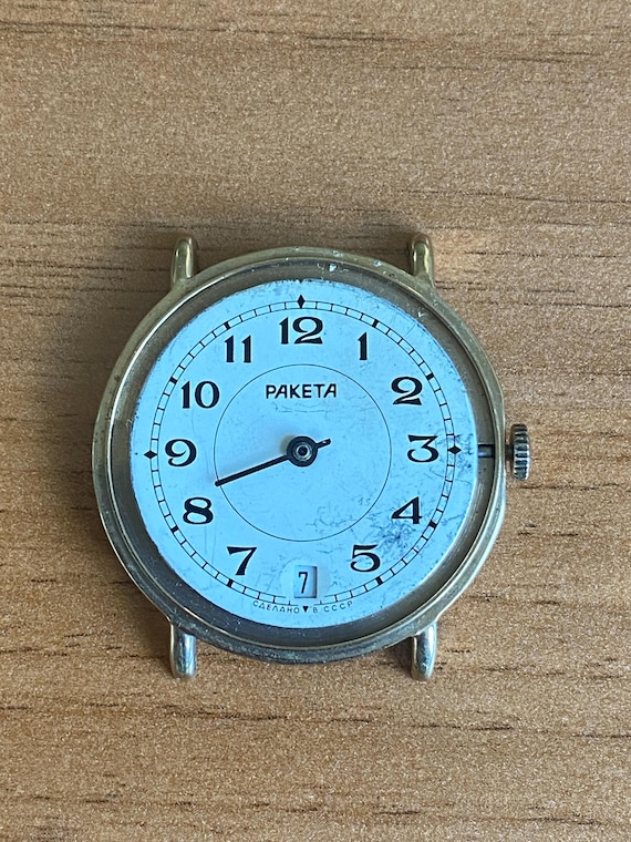 Vintage Soviet Raketa Watch 2614.H Working USSR Mechanical Watch Missing Crystal Calendar Collector Repair