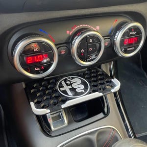 Alfa Romeo Giulietta smartphonehållare | Alfa bilhållare för mobiltelefon | Air Vent iPhone Samsung Hållare | Giulietta interiörtillbehör