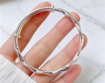 Wavy Twisted Silver Bangle Bracelet Adjustable Minimalist Design Jewelry For Women Girls Daily Wear Fashion Gift