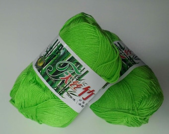 Bamboo Cotton Yarn, Thread Yarn, Knitting Yarn, Crocheted Yarn,Yarn for Sock,Super Soft Natural Bamboo Cotton Yarn,Light Green Yarn, 2 Balls