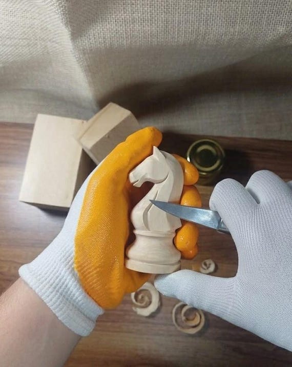 DIY Chess Wood Carving Kit for Beginners, Woodworking Whittling Set with Basswood Blocks & Tools, Handmade Chess Piece Gift for Him