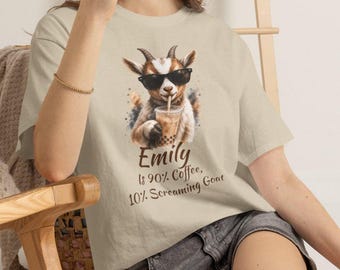 Camiseta personalizada con diseño de cabra bebiendo café helado / Camiseta unisex personalizada / Regalo para él, ella, hermana o hija / Regalo de cumpleaños