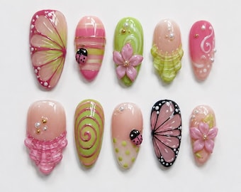 Unghie finte Fairycore Press On / Decorazione 3D Coccinella Fiore Farfalla / Unghie finte Giardino primaverile Mandorla / Set riutilizzabile con colla