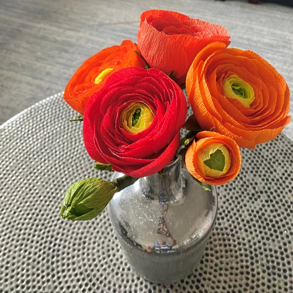 Paper Ranunculus Bouquet- Shades of Orange/Home decor/ Paper flowers/ Gift Ideas/ Table decor/ Anniversary/ Wedding/ Birthday gift/flowers