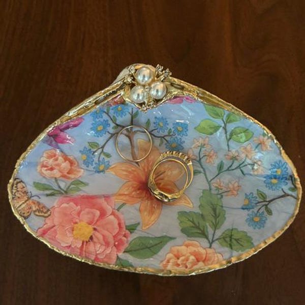 Cape Cod Clam Shell Trinket Dish