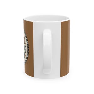 Brown Badge White Ceramic Coffee Mug | Quirky Mug Club Retro Nautical Coffee Cup zdjęcie 5