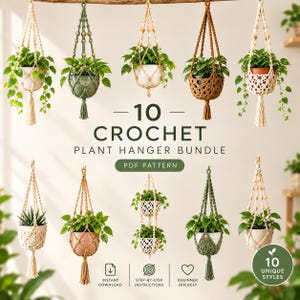 Puede incluir: Un paquete digital de 10 patrones de ganchillo para maceteros colgantes en tonos crema, verde y marrón. El texto dice 10 CROCHET PLANT HANGER BUNDLE PDF PATTERN, INSTANT DOWNLOAD, STEP-BY-STEP INSTRUCTIONS, BEGINNER FRIENDLY, 10 UNIQUE STYLES.