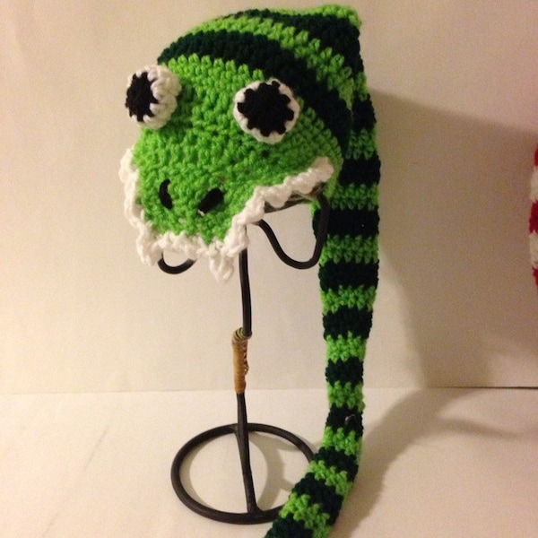 Patrón de sombrero de crochet de serpiente tonta