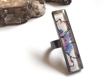 Statement Ring with Floral Wallpaper from the 1950s