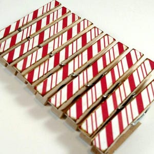 Peppermint candy cane Christmas holiday decoupage theme clothespins set of 10 red and white candy cane stripe