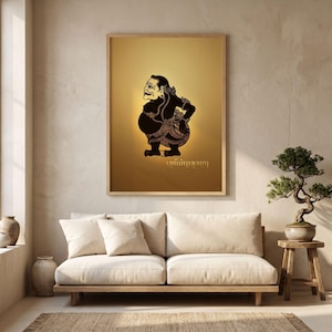 Può includere: Una stampa artistica da parete incorniciata raffigurante la sagoma nera di un tradizionale personaggio di marionetta wayang giavanese con una pancia prominente e dettagliati motivi di abbigliamento, su uno sfondo sfumato giallo oro.