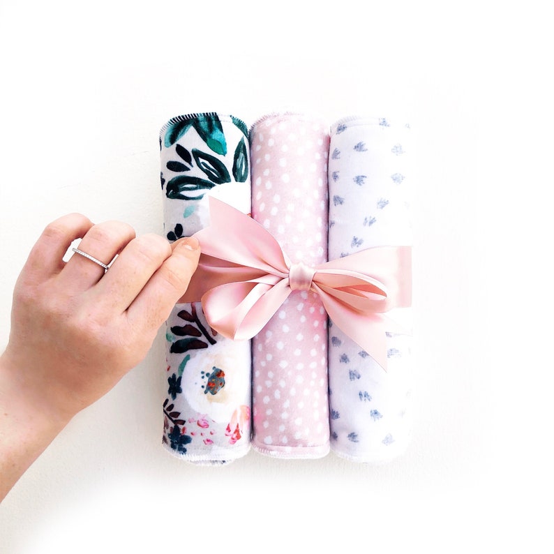 Burp Cloths Gray Vintage Floral Set Of Three Baby Gift Baby Etsy Burp Cloths Gray Vintage Floral Set Of Three Baby Gift Baby Etsy