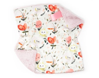 Lovey: Wonderland. Lovey. Floral Lovey. Coral Lovey. Lovie. Baby Lovey. Lovie. Minky Lovey. Flower Lovey. Lovey for Babies. Baby Gift.