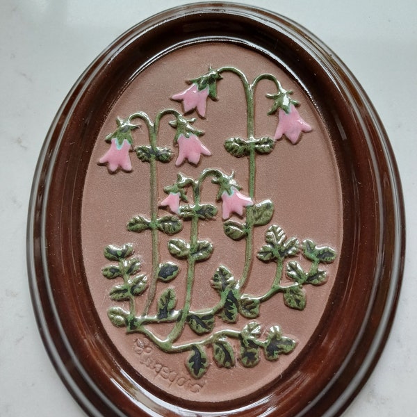 Vintage Swedish Gabriel ceramic wall plaque -  Ingegärd design - Linnea flowers - Landscape flower of Småland