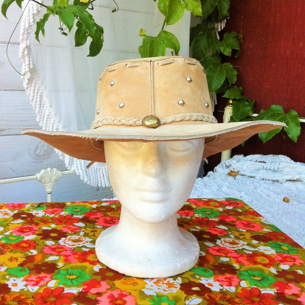 Chapeau de Cowboy Western/Boho/Hippy cuir avec clous et garniture en cuir tressé