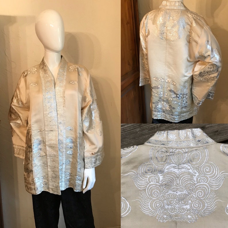 1930s 1940's Japanese Ivory & Silver Silk Dragon embossed Jacket S-M image 1