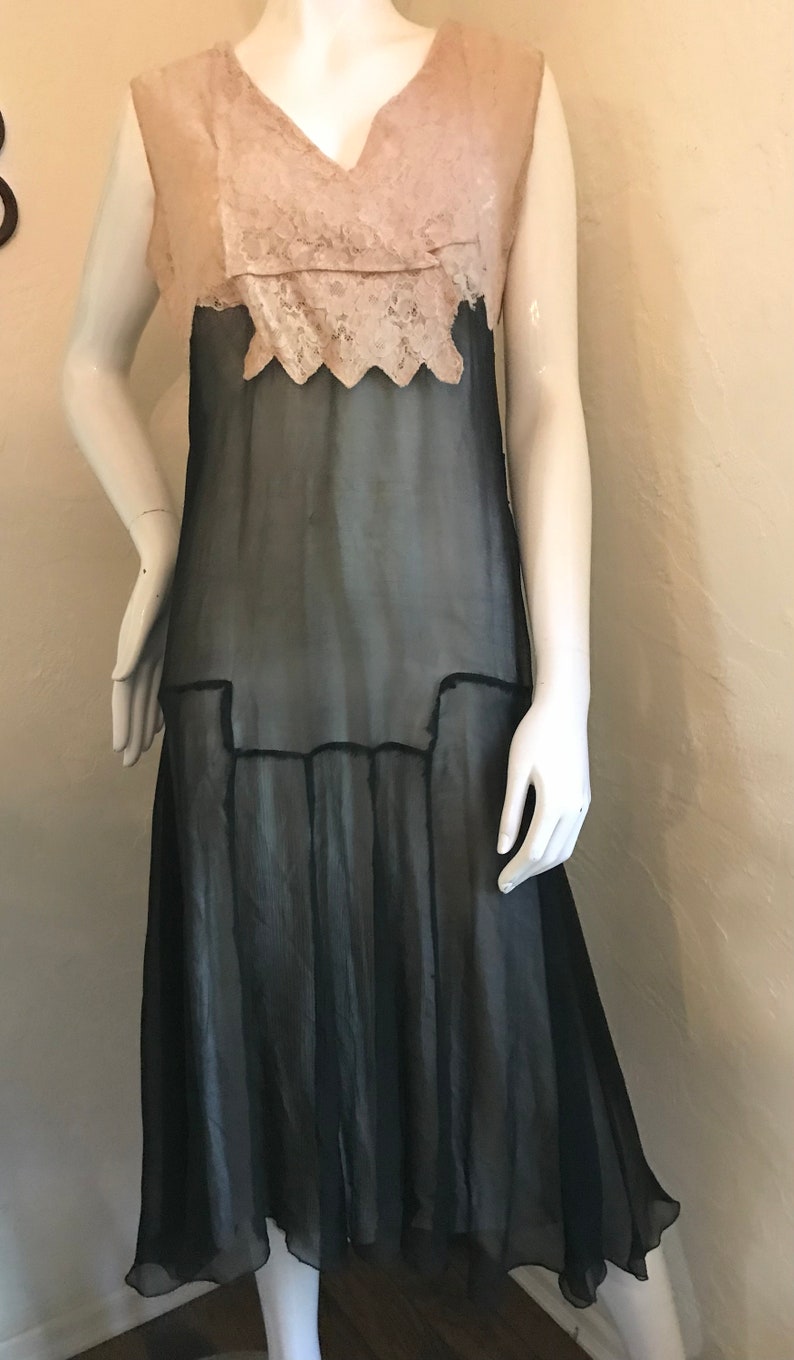 1920's 30's Art Deco Flapper Silk Chiffon & Lace Dress S-M image 4