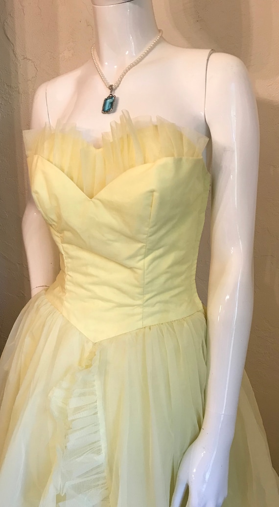 1950’s Belle of the Ball Yellow Nylon Tulle Cupca… - image 6