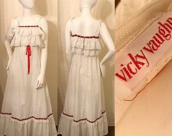 Vintage 1970’s Vicky Vaughn White Cotton Eyelet Ruffle Maxi dress S-M