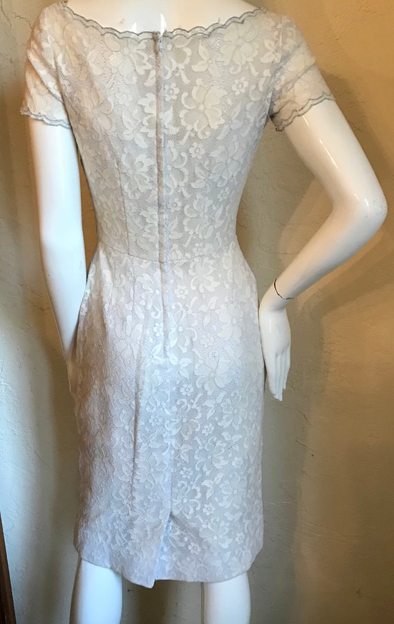 1950’s So Pretty Lace Wiggle Dress Wedding S - image 5