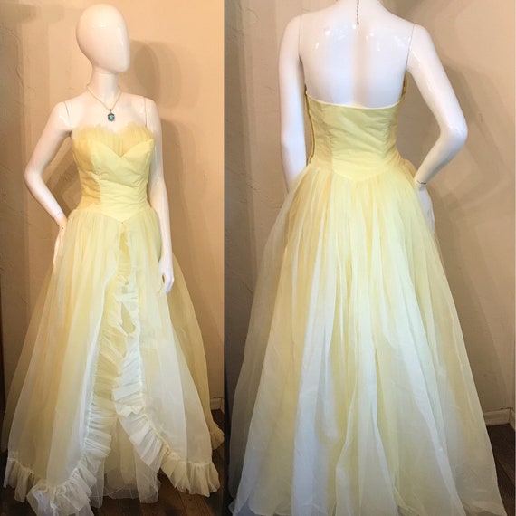 1950’s Belle of the Ball Yellow Nylon Tulle Cupca… - image 1