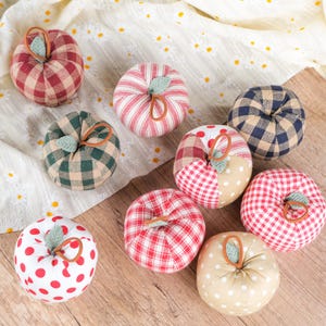 Handmade Fabric Apple Decor, Vintage Patchwork Apple Ornament, Rustic Farmhouse Home Decoration, Christmas Table Decor, Fall Seasonal Gift