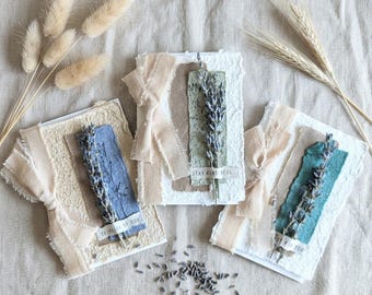 Carte de voeux botanique faite main de couleur lavande | Papier de coton recyclé, fleurs pressées, je pense à vous, sympathie