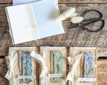 Carte de voeux botanique faite main pour ne pas m'oublier | Papier coton recyclé, fleurs pressées