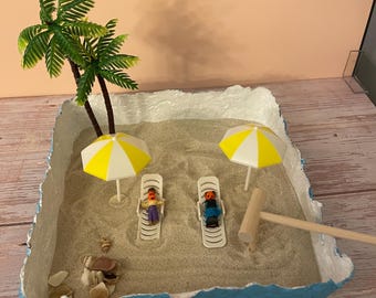 Beach Zen Garden: Desktop Meditation Toy with Miniature Beach Decor