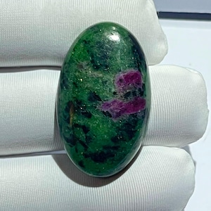 Cabochon ovale di zoisite rubino naturale / Pietra preziosa di anyolite / Pietra lucida per la creazione di gioielli 33 x 20 mm