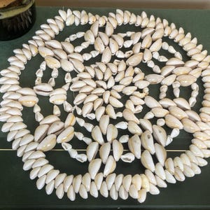 Vintage Cowrie Shells Trivet Hot Pad Snowflake Pattern 9" Boho / Retro / Home