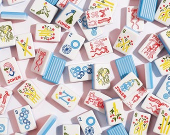 Mahjong Set Modern Colorful | White Tiles Red Blue Yellow Green | Blue Striped Back | Complete 160 Piece American Mah Jongg