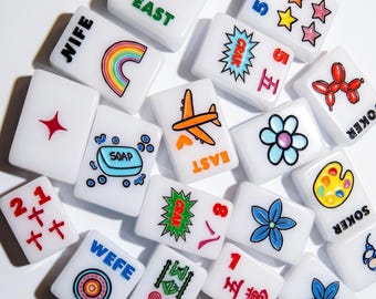 Mahjong Set American Style | 160 White Acrylic Tiles | Pop Art Rainbow Star Joker Design | Fun Gift