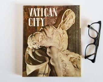 Vatican City Travel Guide Book - Vintage Italian Art & Architecture Book w Color Photography