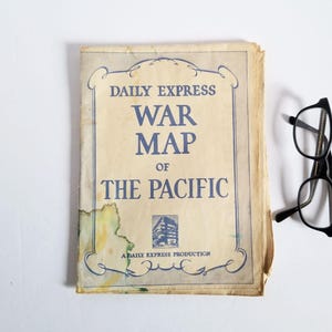 Daily Express War Map of the Pacific - 40 x 30" vintage carte pliée de la seconde guerre mondiale - George Philip & Son Ltd 1941 - imprimée en Grande-Bretagne