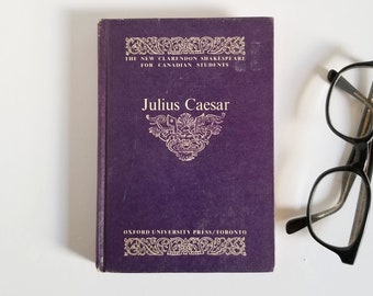 Julius Caesar - William Shakespeare Play - Vintage Purple Hardcover Book - Classic English Literature - School Textbook