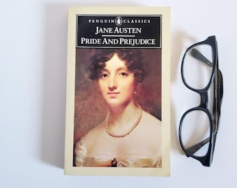 Pride and Prejudice - Jane Austen - Vintage Penguin Classics Paperback Book - English Regency Romance Novel