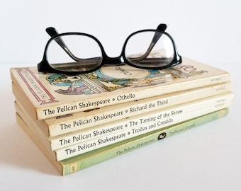 Shakespeare Book - Vintage Pelican Paperback Book - Taming of the Shrew, Troilus and Cressida