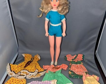 Calico Lassie Unique brand Doll Kellogs 12" w/ 6 outfits