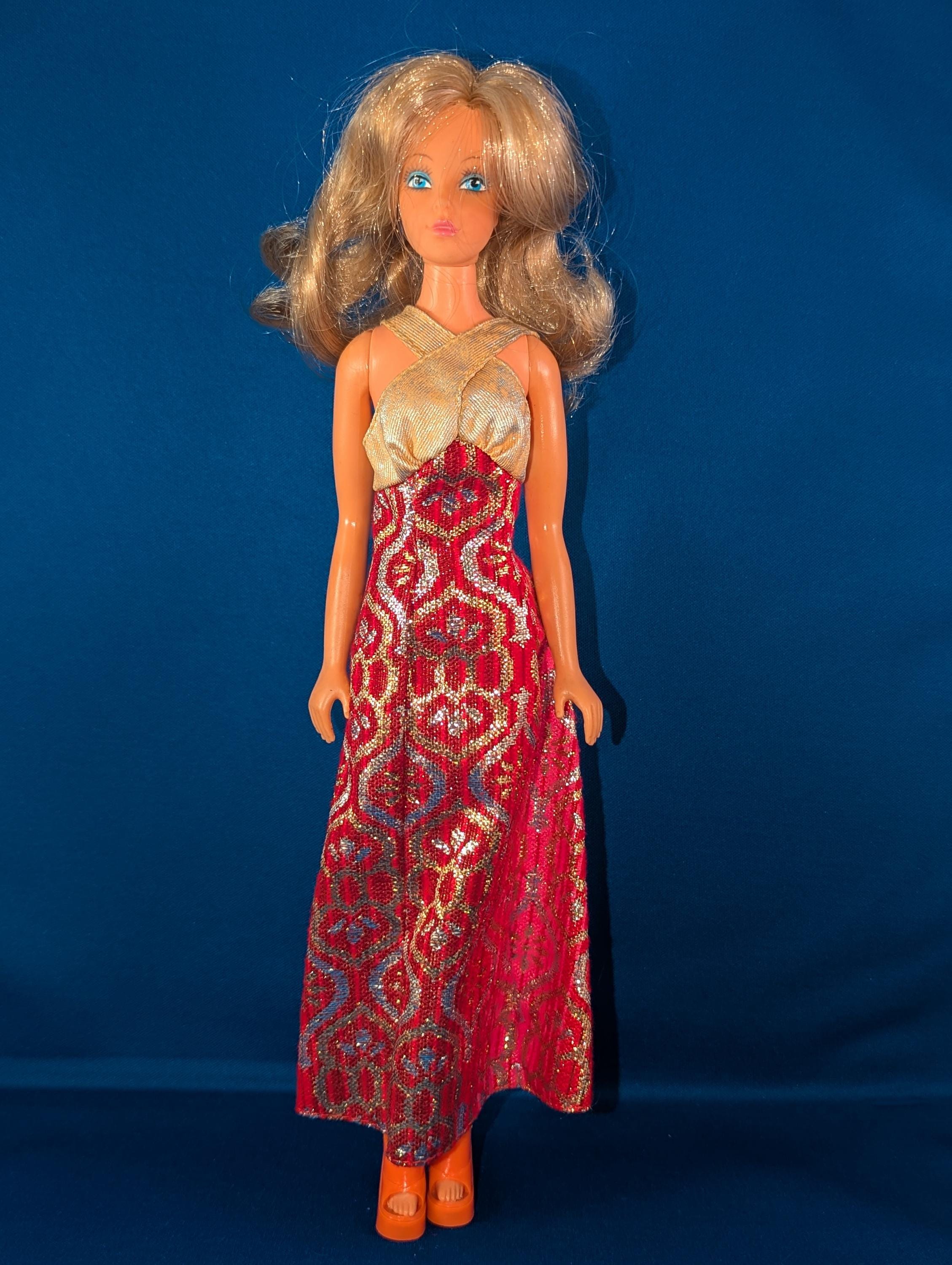 Barbie Shine for TV Time 1978 Red Brocade Dress & Cape #9835 GOOD