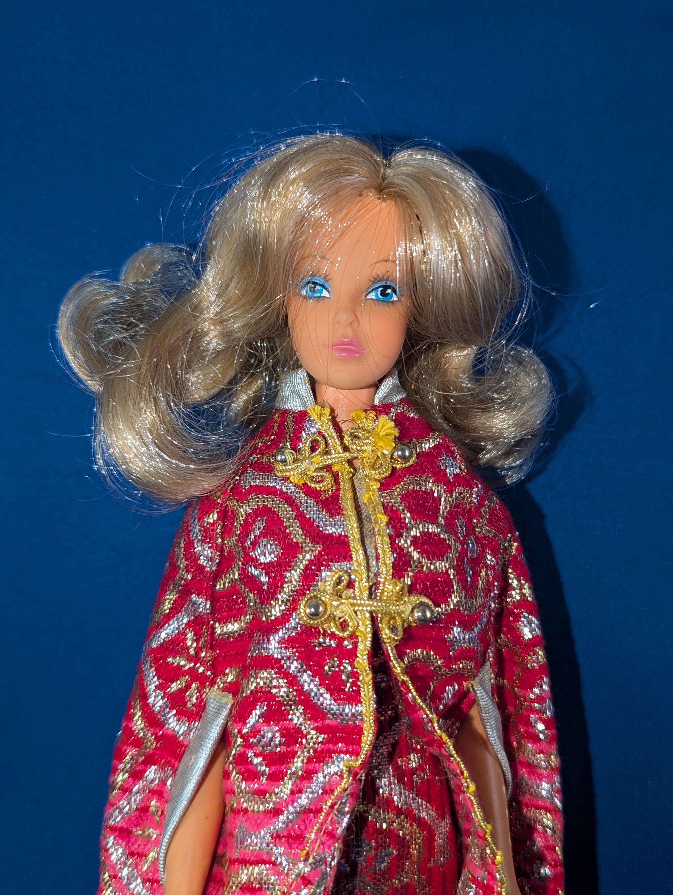 Barbie Shine for TV Time 1978 Red Brocade Dress & Cape #9835 GOOD